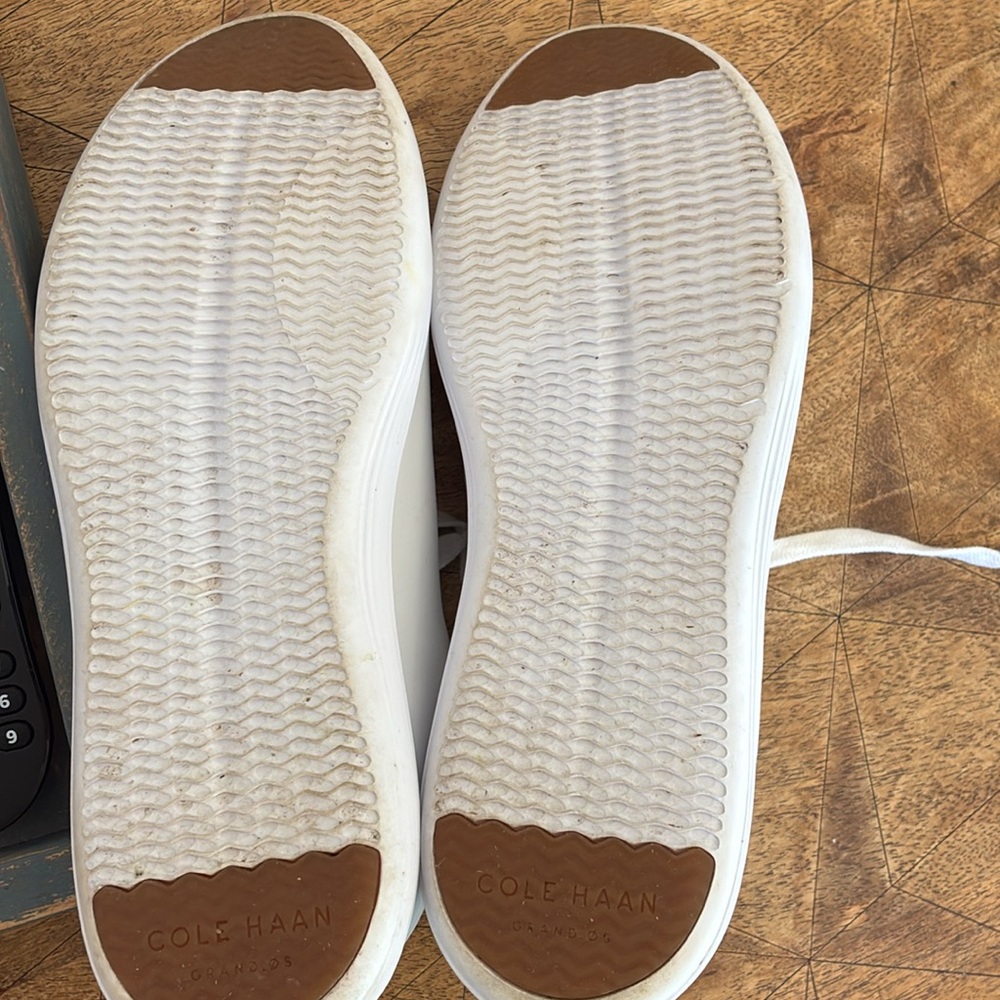Cole Haan Women’s Grand sneakers - Picture 12 of 15